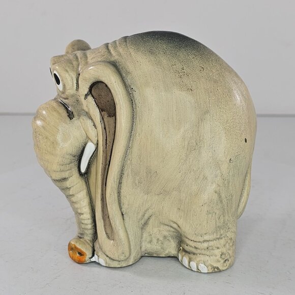 Vintage Josef Originals Elephant Figurine Japan Silly Goofy Anthropomorphic - Picture 3 of 8